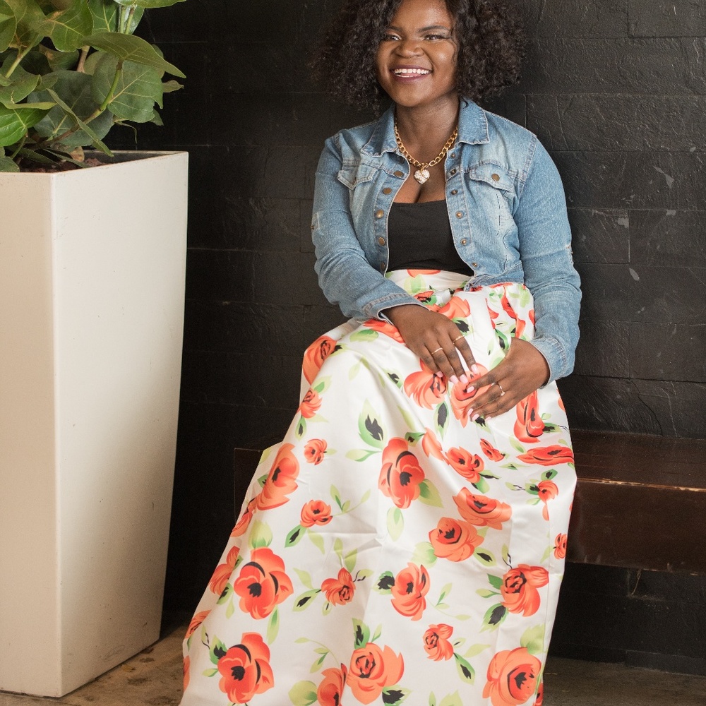 FLORAL & WHITE MAXI SKIRT W/ POCKETS